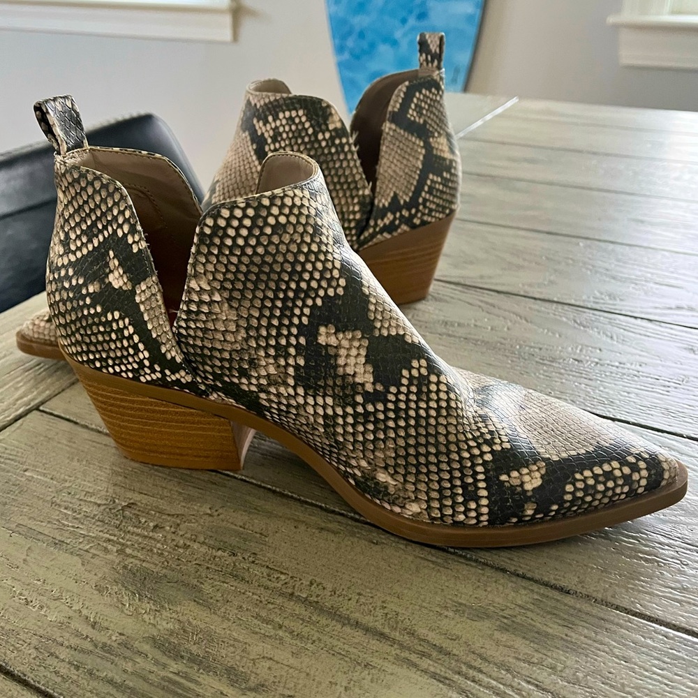 Universal Thread  Grey Cari Snake Print Cut Out Ankle Booties
